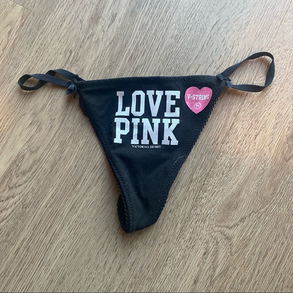 VS Pink Thong